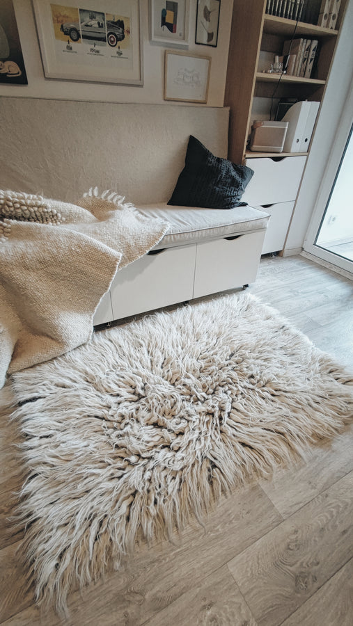 Vovnya rug (dark gray base)