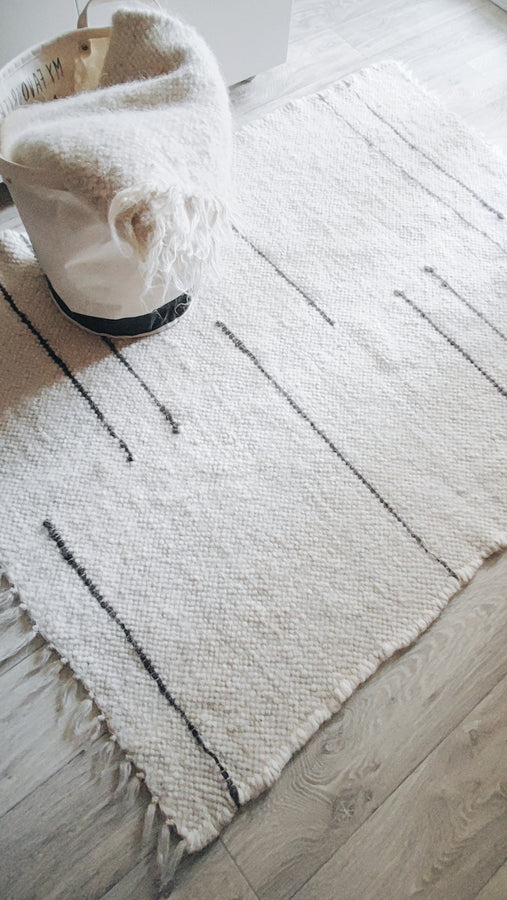 Strypa rug