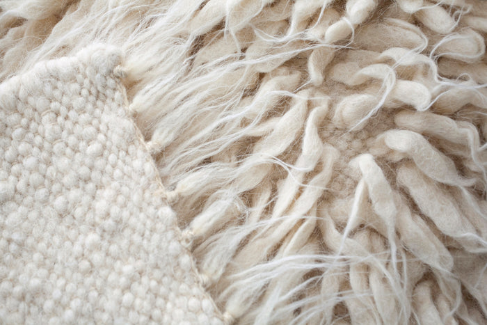 Vovnya rug (ivory white base)