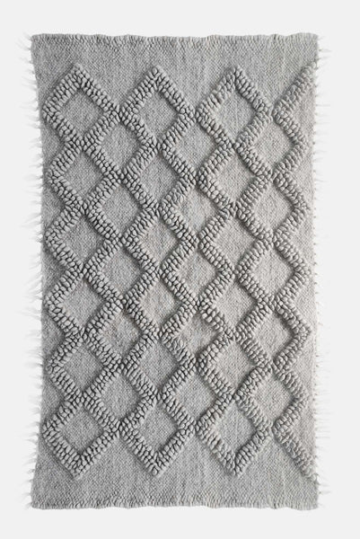 Ternyk gray rug